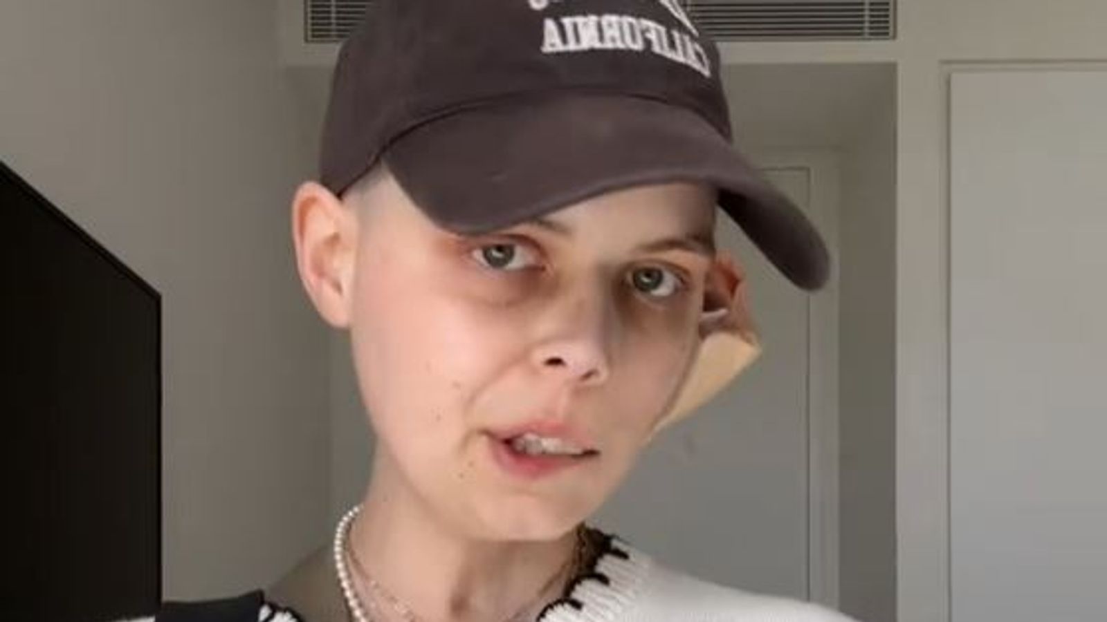 TikTok star Bella Bradford, 24, announces death from cancer in final video message