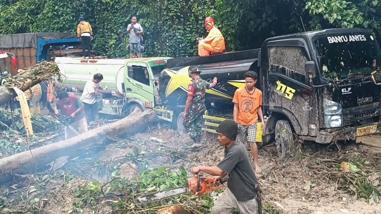 Indonesia: Dozens killed in landslide and flash floods after torrential ...