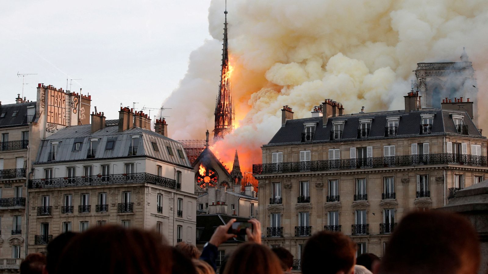 First glimpse inside restored Notre-Dame cathedral five years after ...