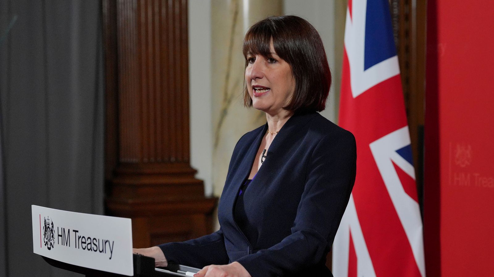 Big economy speech will take no immediate pressure off Rachel Reeves | Money News