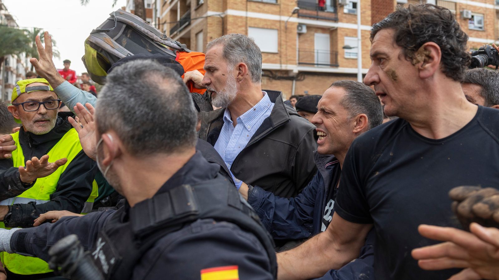 Angry Crowds Hurl Mud And Insults At King Of Spain As He Visits Town ...