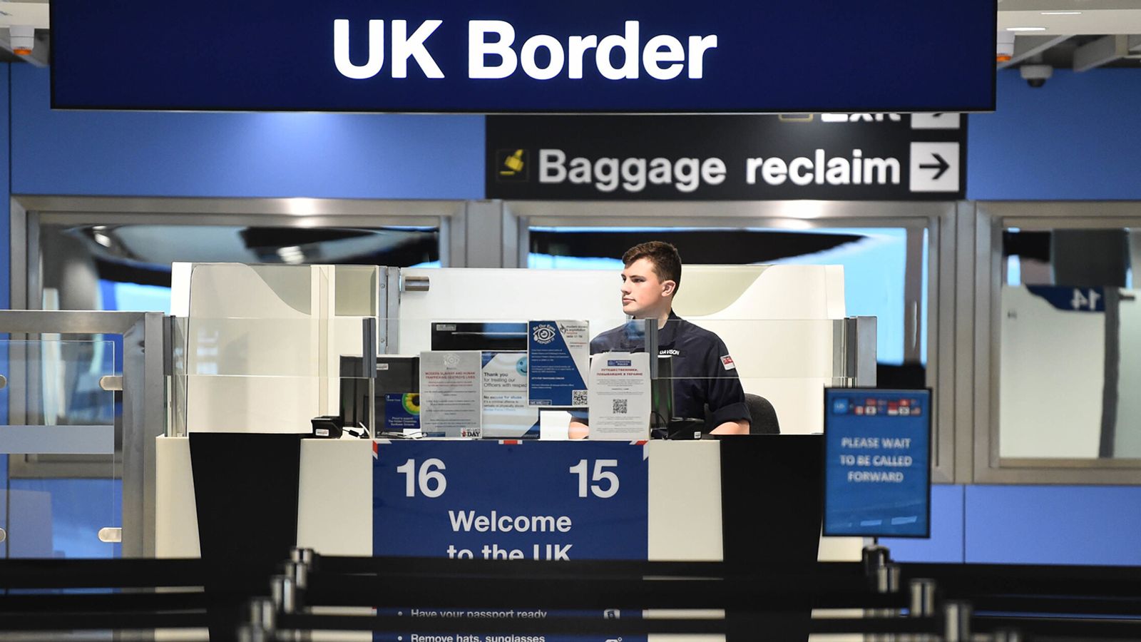 Net migration halves in UK, new data shows