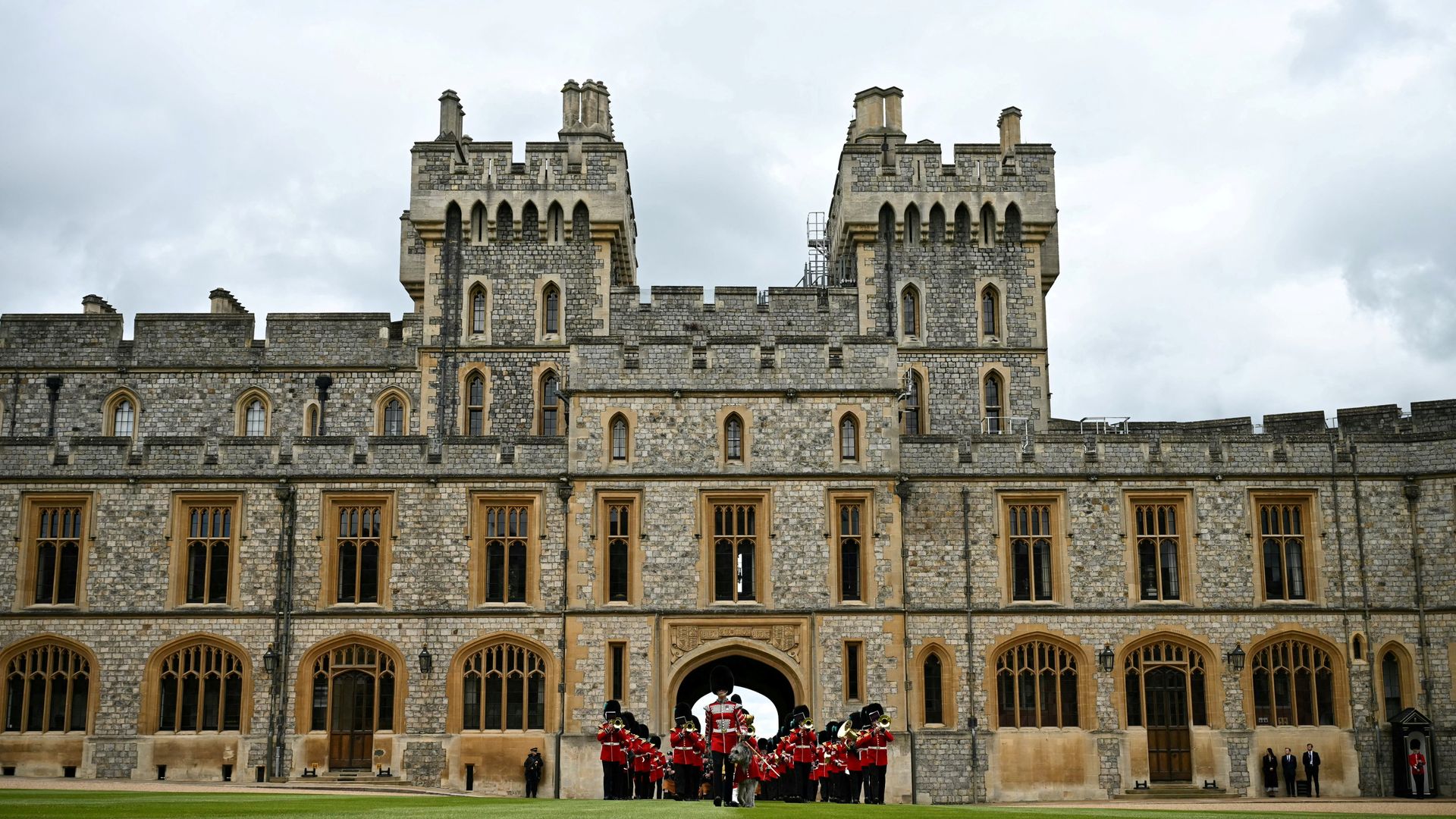 Masked burglars ‘raid’ Windsor Castle grounds ‘while William, Kate and children slept at home on estate’