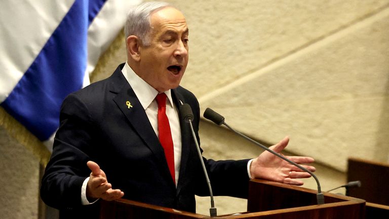 Benjamin Netanyahu speaks at the plenum, during a discussion on the subject of the kidnapped hostages.
Pic: Reuters 