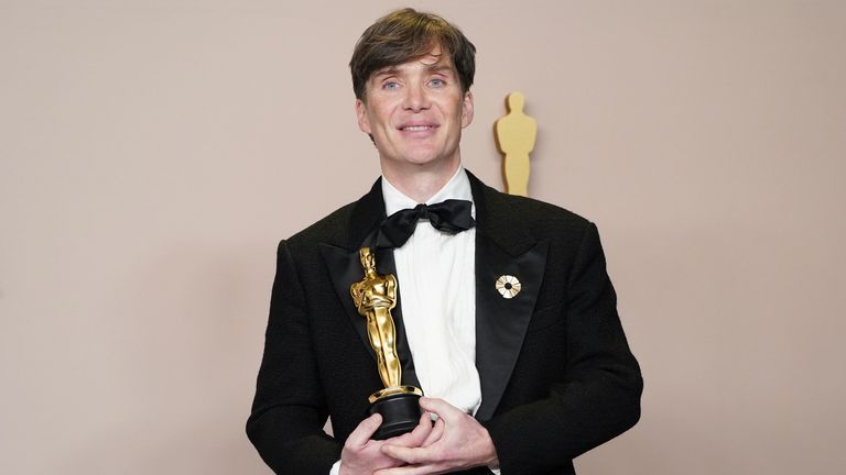 FILE - Cillian Murphy poses successful  the property   country   with the grant  for champion  show  by an histrion  successful  a starring  relation   for "Oppenheimer" astatine  the Oscars successful  Los Angeles connected  March 10, 2024. (Photo by Jordan Strauss/Invision/AP, File)