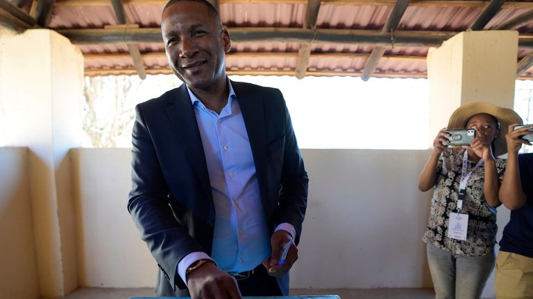 Umbrella for Democratic Change (UDC) presidential candidate Duma Boko casts his ballot during the elections in Gaborone, Botswana, Wednesday, Oct. 30, 2024. (AP Photo/Themba Hadebe)


