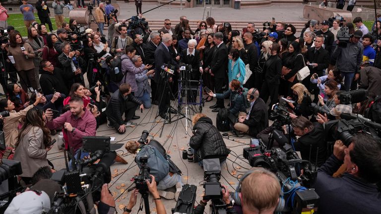 The Eric and Laila Mindez family and their lawyers speak after a session on November 25. Pre -approval: AP