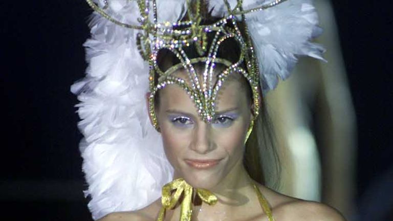 British supermodel Georgina Cooper dies aged 46 | Ents & Arts News | Sky  News