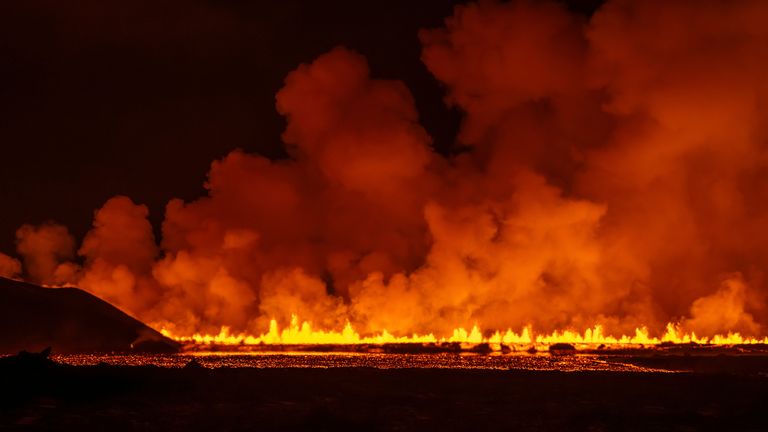 A new volcanic eruption that started on the Reykjanes Peninsula as seen from Grindavikurvegur, the road to Grindavik in Iceland, Wednesday, Nov.20, 2024. (AP Photo/Marco di Marco)