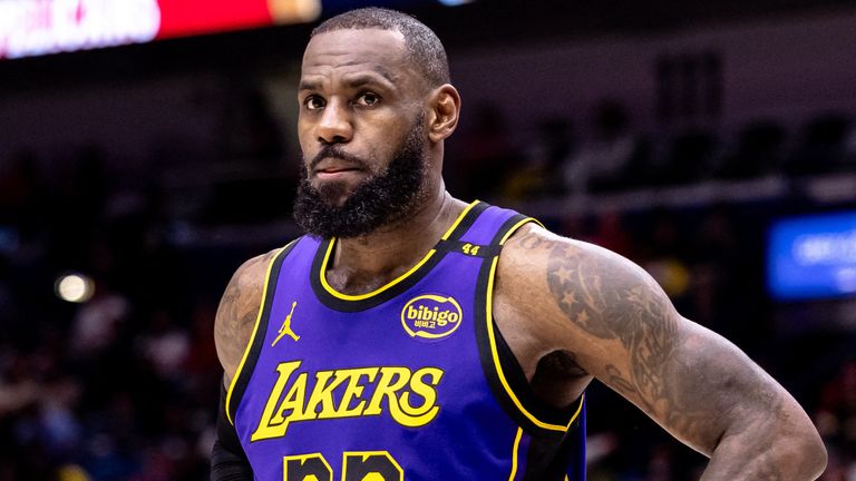 Los Angeles Lakers star LeBron James says he's taking time off social media | UK News | Sky News