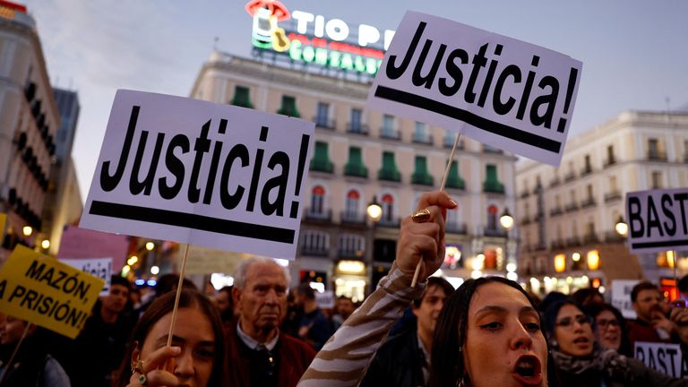 People protest against the emergency response and management of the deadly floods in eastern Spain and call for the resignation of Valencia's regional leader Carlos Mazon at Puerta del Sol square in Madrid, Spain, November 9, 2024. REUTERS/Susana Vera
