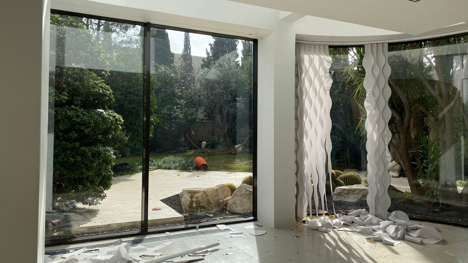 Inside Assad's abandoned home: Damning documents, wedding photos and ...