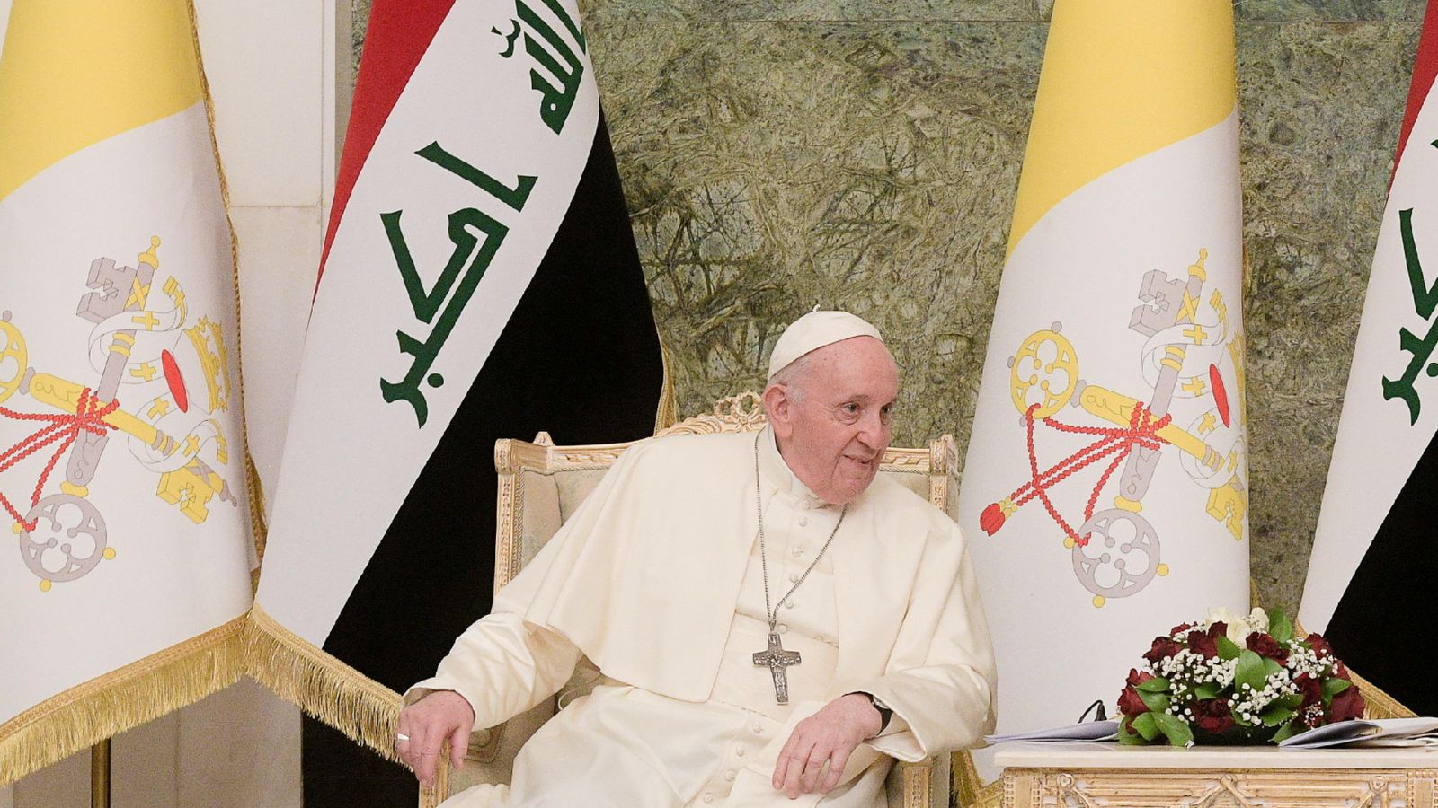 Suicide bombers 'planned to attack Pope Francis' on visit to Iraq