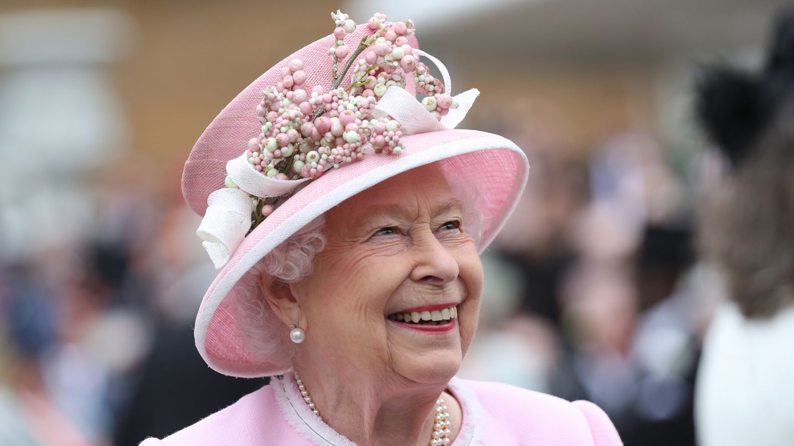 Sculptor Martin Jennings chosen to create statue for national memorial to Queen Elizabeth II