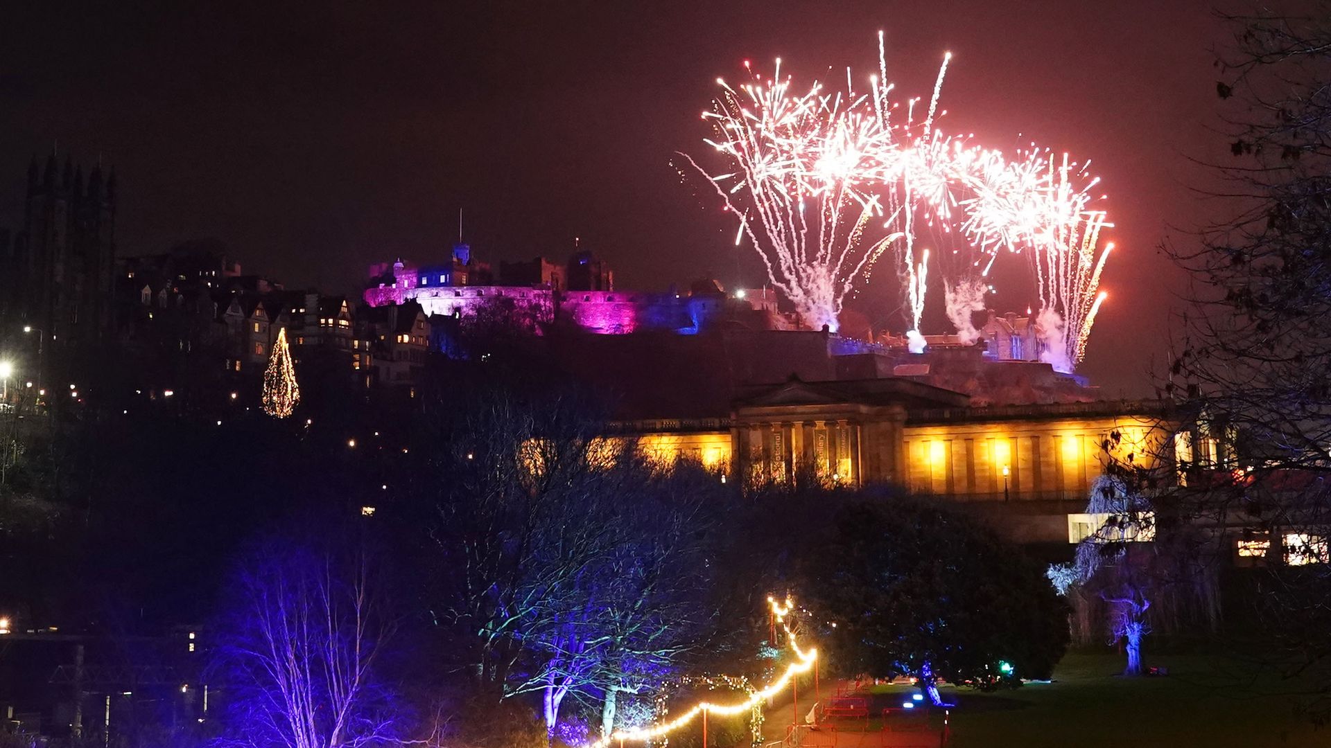 Edinburgh Hogmanay cancelled - as UK set to be hit by high winds, heavy rain and snow on New Year's Eve