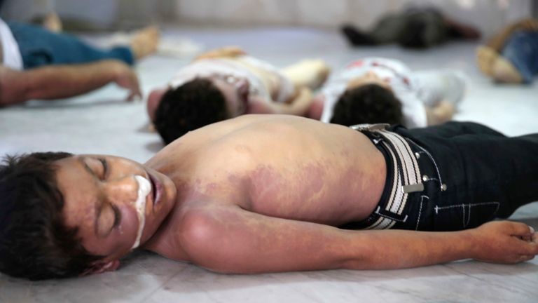 Aktivistlerin söylediğine göre çocuklar 2013 yılında Guta'daki gaz saldırısının kurbanıydı. Resim: Reuters