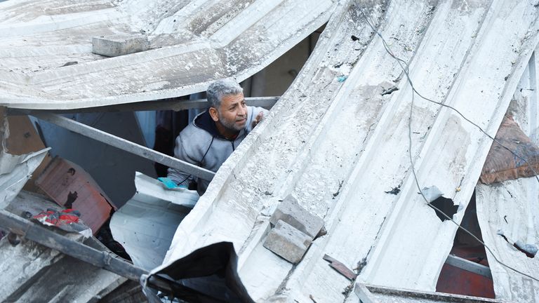 aftermath of an Israeli strike on a tent camp, in Khan Younis in the southern Gaza Strip December 5, 2024. REUTERS/Mohammed Salem