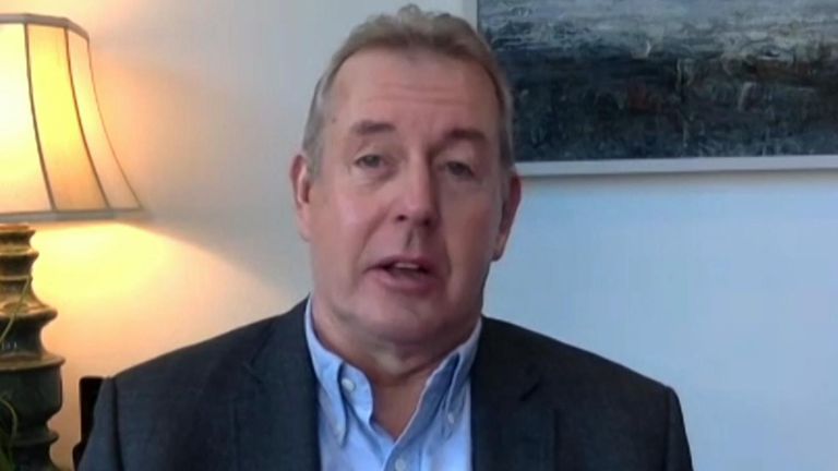 Lord Darroch thinks the incoming Trump administration will be &#39;like a 24/7 bar-room brawl&#39;