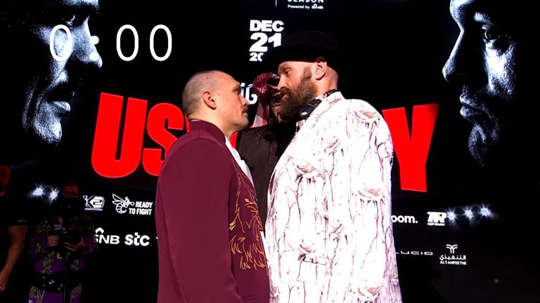 Oleksandr Usyk and Tyson Fury stare at each other for 11 minutes