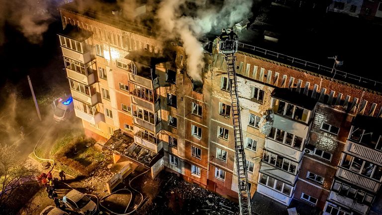 A drone view shows an apartment building hit by a Russian drone strike, amid Russia's attack on Ukraine, in Ternopil, Ukraine December 2, 2024. Press service of the State Emergency Service of Ukraine in Ternopil region/Handout via REUTERS ATTENTION EDITORS - THIS IMAGE HAS BEEN SUPPLIED BY A THIRD PARTY. TPX IMAGES OF THE DAY