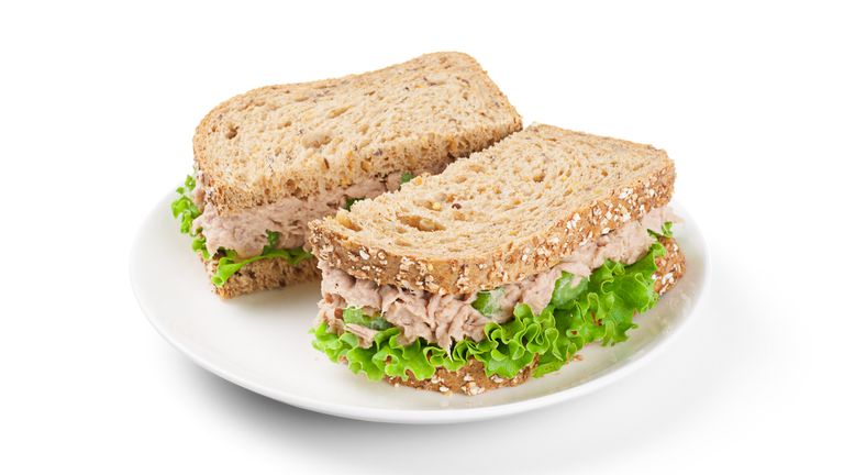 Thathas ag ràdh gu bheil Sir Keir Starmer a’ còrdadh ri ceapaire Tuna. Dealbh: iStock