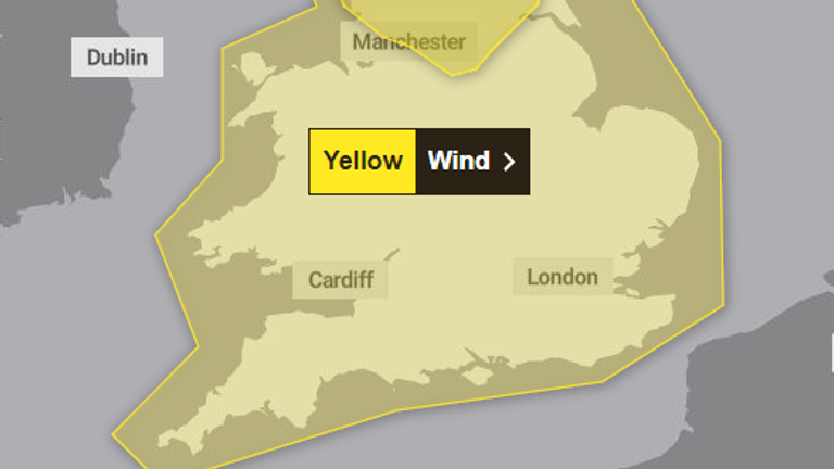 Met Office weather warning for wind in Wales on 1 January