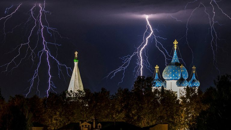 Lightnings strike  above the domes of the churches of the Kremlin of Suzdal, in Russia, August 23, 2024. REUTERS/Maxim Shemetov        SEARCH "REUTERS BEST 2024" FOR THIS STORY. SEARCH "REUTERS YEAR-END" FOR ALL 2024 YEAR END GALLERIES.          TPX IMAGES OF THE DAY