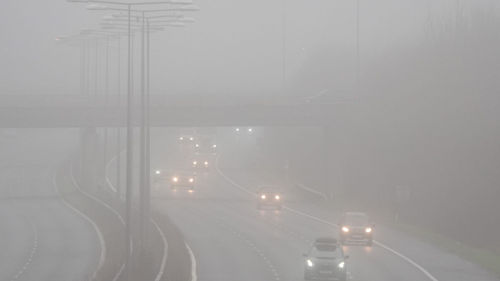 UK weather: Yellow warning for fog issued by Met Office