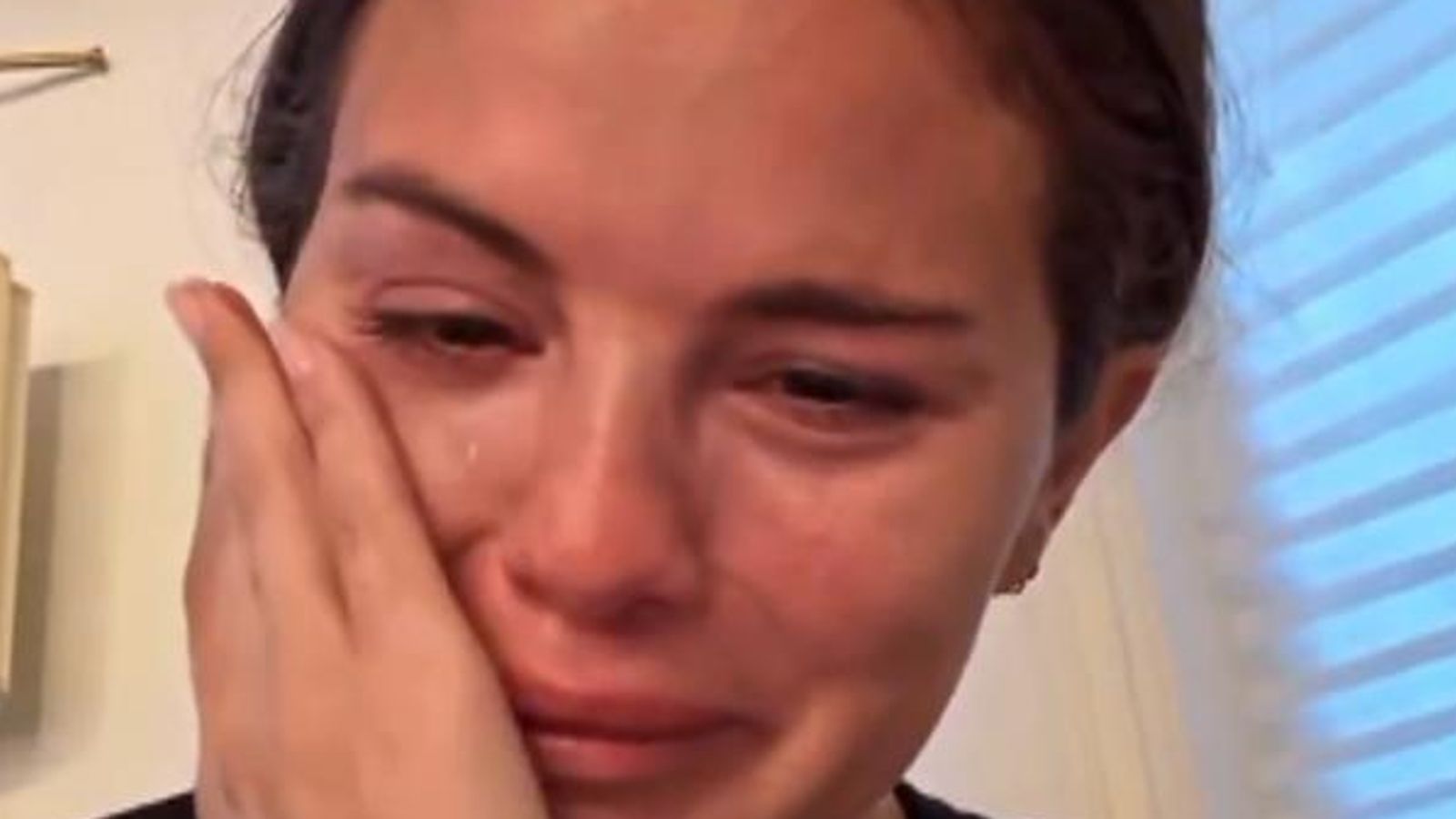 Selena Gomez breaks down in tears over Donald Trump's deportation policies