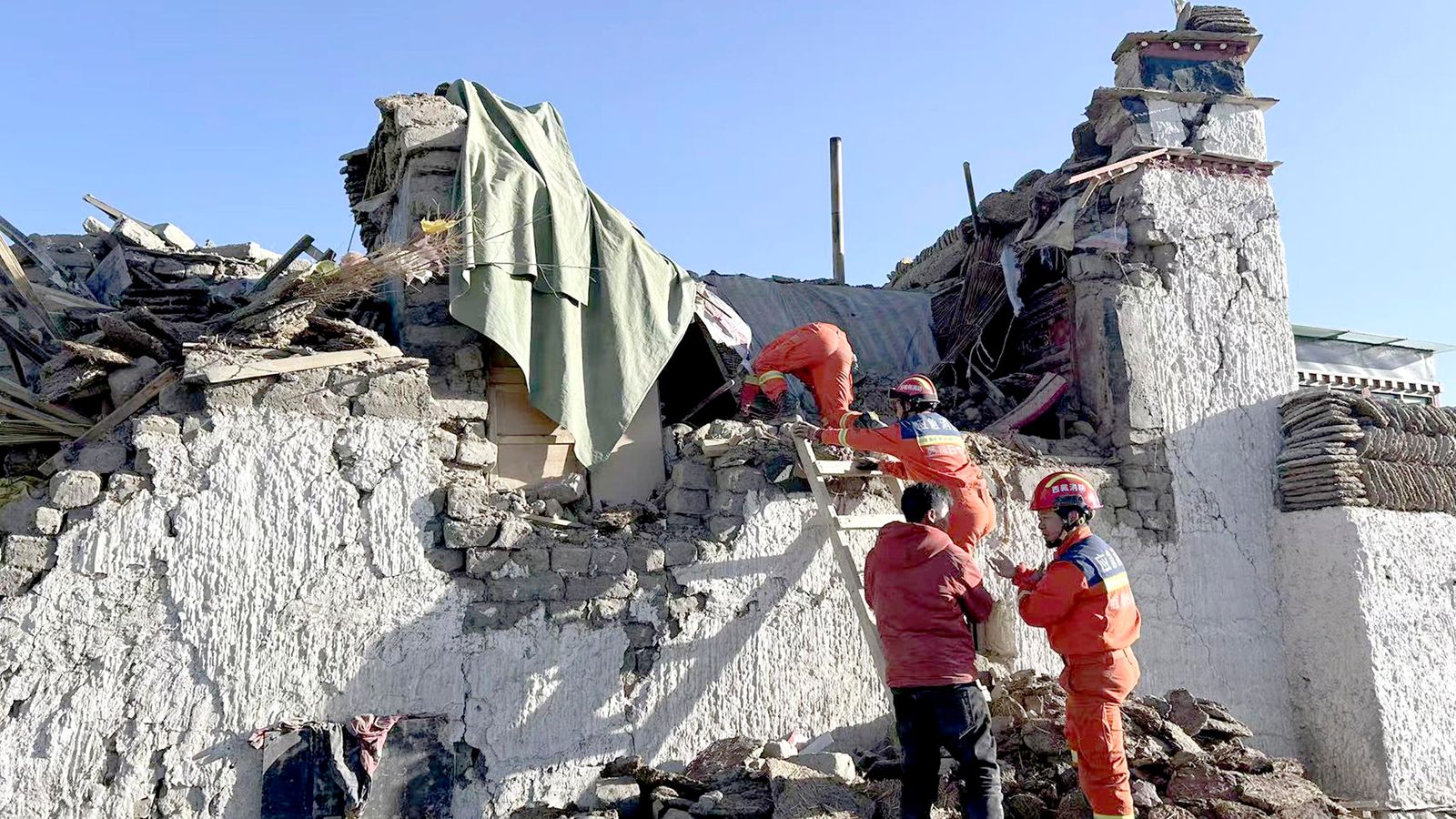 At least 95 people killed as 7.1 magnitude earthquake hits China near Tibet holy city of Shigatse