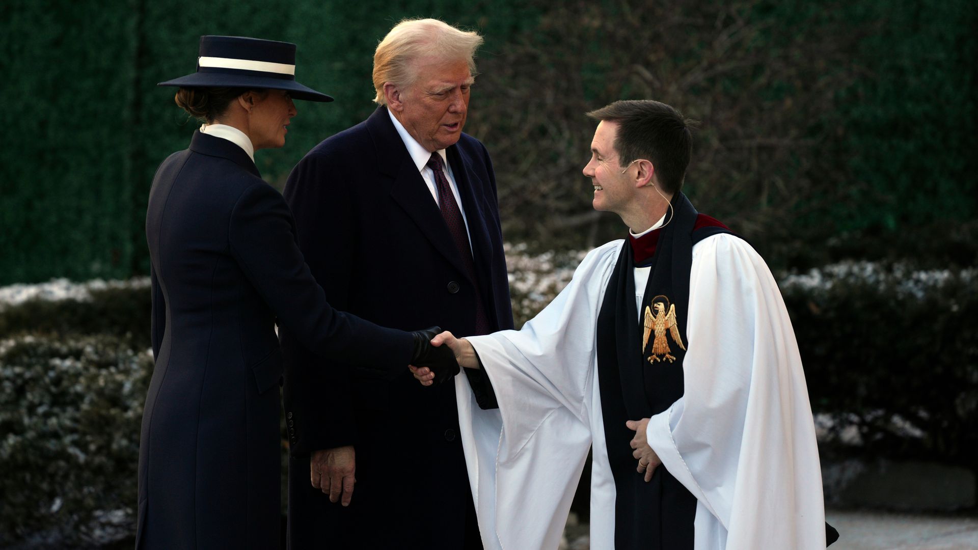 Trump leaves prayer service ahead of inauguration