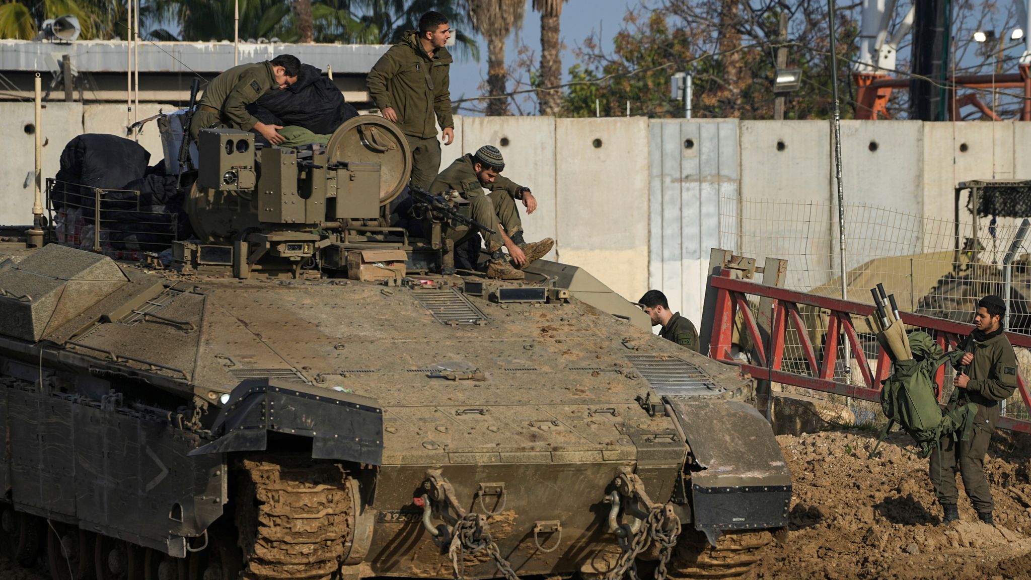 Israel says Gaza ceasefire delayed until Hamas releases list of ...