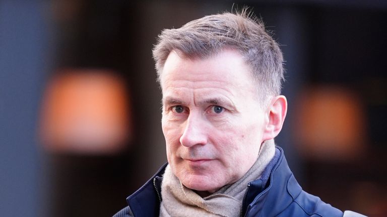 Former health secretary Jeremy Hunt arrives at Liverpool Town Hall, to give evidence at the hearings into the murders and attempted murders of babies by nurse Lucy Letby. The inquiry is examining how the nurse was able to murder babies on the Countess of Chester Hospital's neonatal unit. Letby was convicted of the murders of seven babies and the attempted murders of seven others, with two attempts on one child, when she worked on the neonatal unit at the hospital between June 2015 and June 2016. Picture date: Thursday January 9, 2025. PA Photo. Letby is serving 15 whole-life orders - making her only the fourth woman in UK history to be told she will never be released from prison.  See PA story INQUIRY Letby. Photo credit should read: Peter Byrne/PA Wire