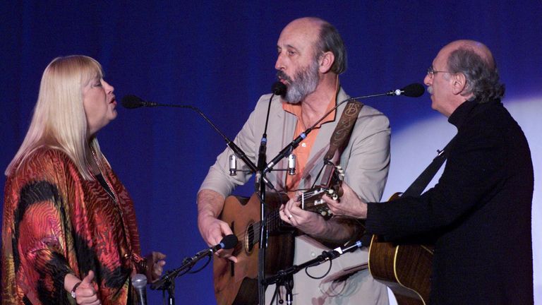 Legendary American folk music pioneeers Peter, Paul & Mary perform in Hong Kong in 2001. (L-R) Mary Travers, Noel Paul Stookey and Peter Yarrow. Pic: Reuters

