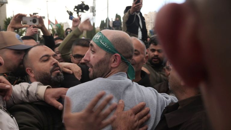 Freed Palestinian prisoners are greeted in Ramallah