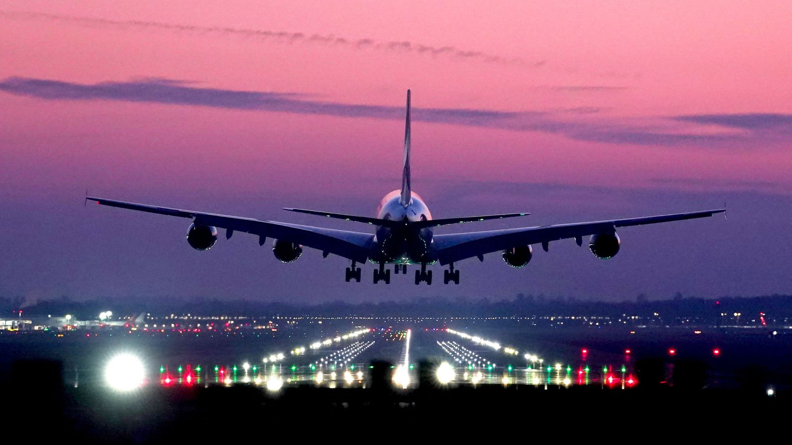 Gatwick second runway decision deadline is extended on green concerns