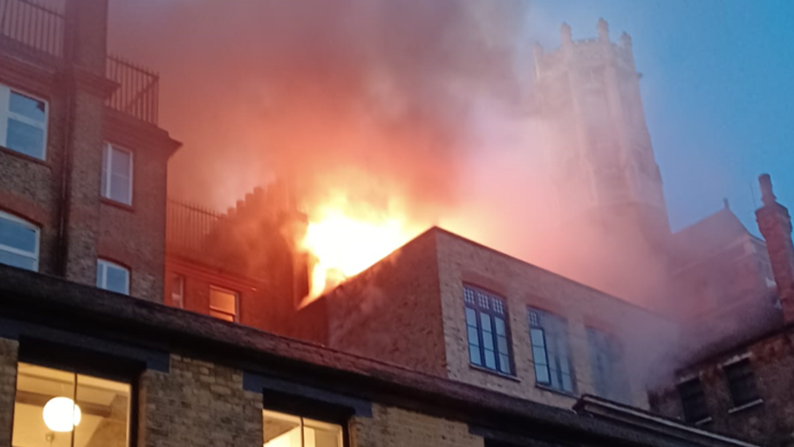 Fire breaks out at luxury hotel popular with celebrities