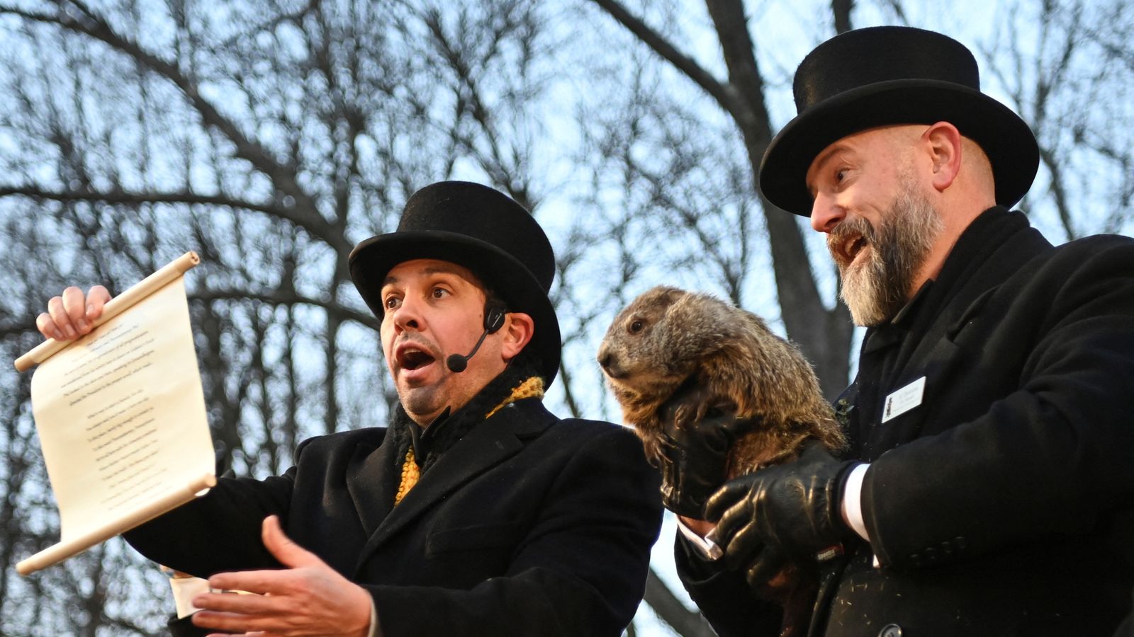 Groundhog day punxsutawney phil predicts six more weeks of winter us