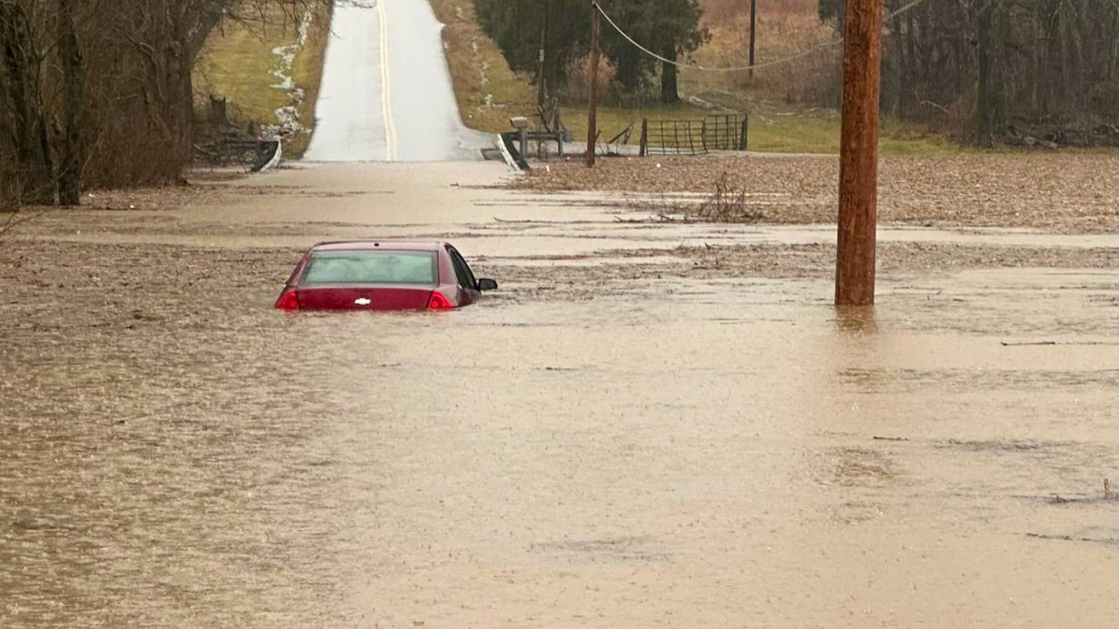 US weather: Nine dead as severe rain, flooding and lows of -35C hit multiple states