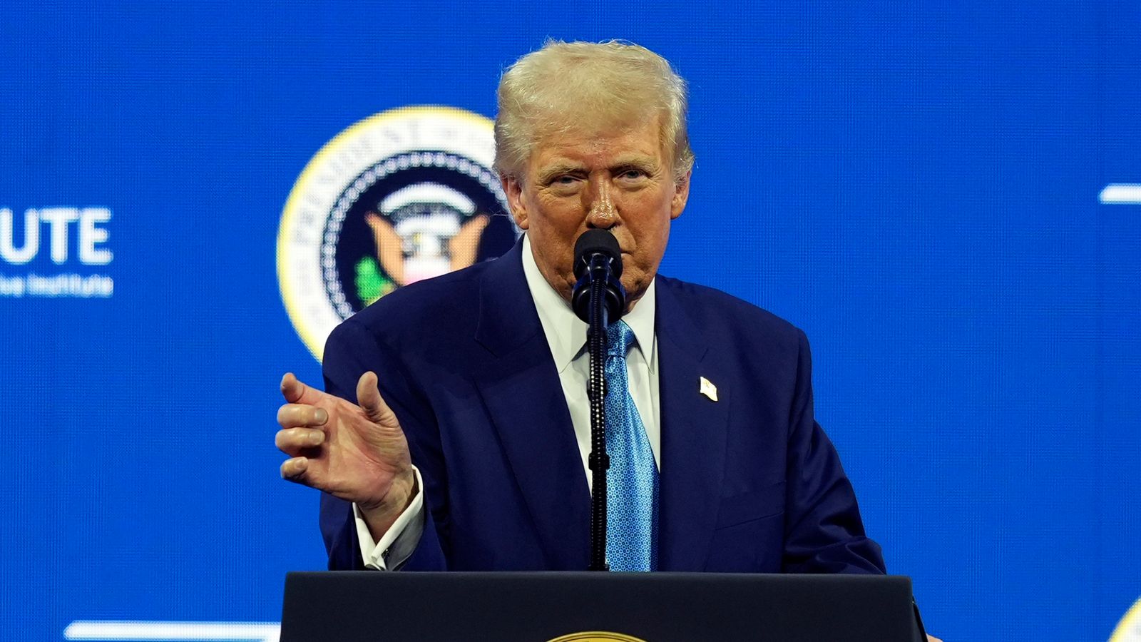 'Dictator' Zelenskyy 'better move fast' to save Ukraine, says Trump ...
