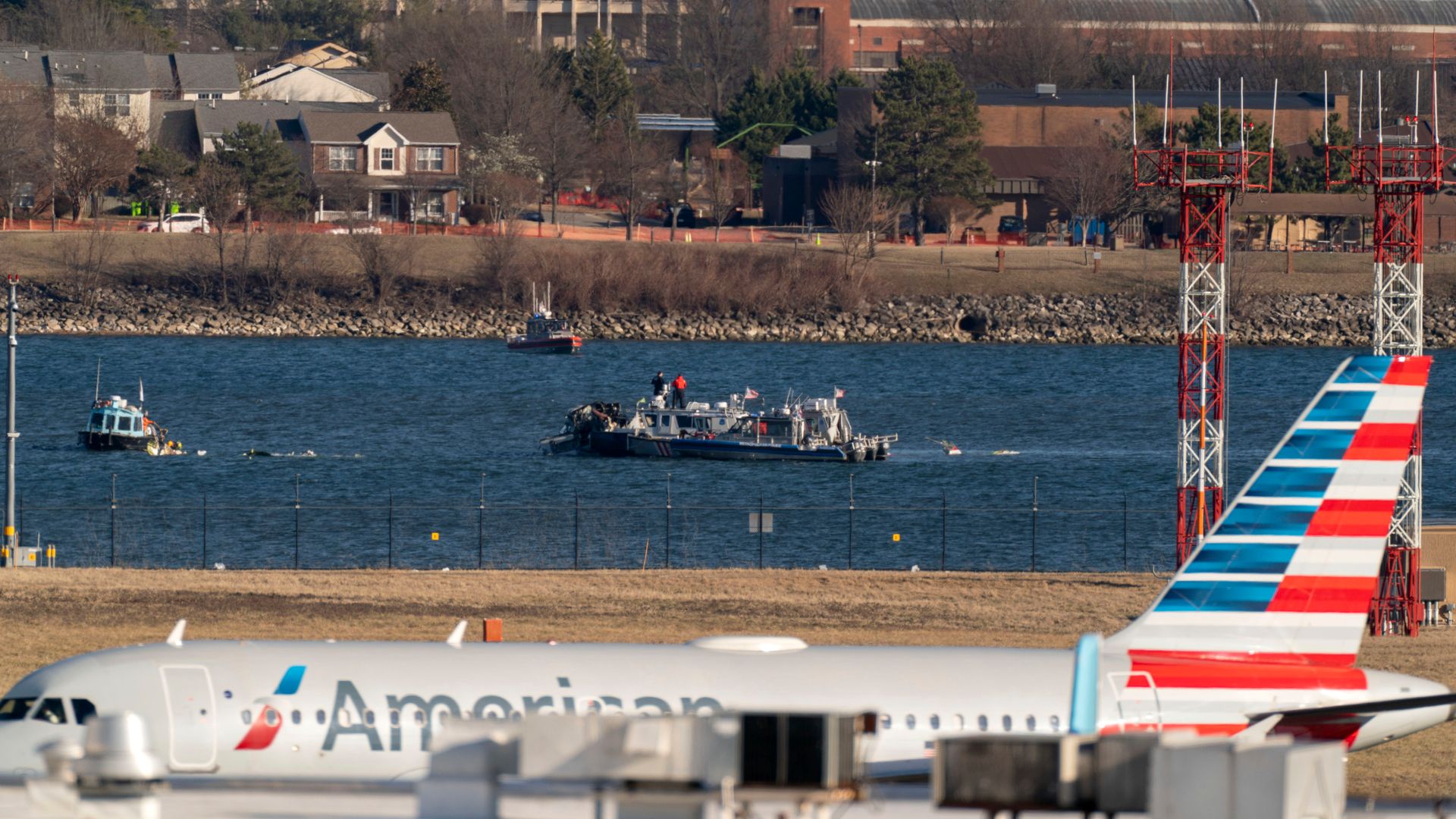 Washington DC crash: Data from plane's black boxes gives conflicting information on altitudes