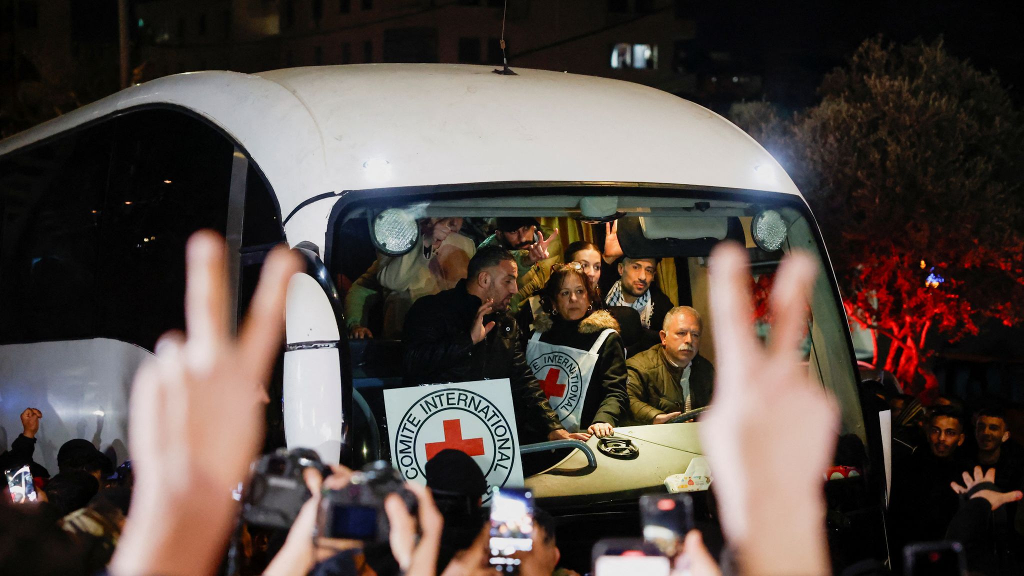 Hamas releases bodies of last hostages included in first phase of