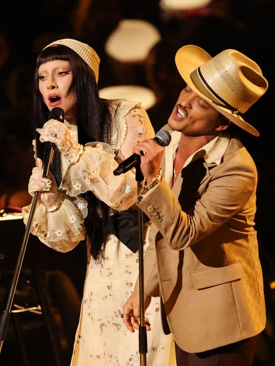 Lady Gaga and Bruno Mars performing California Dreamin'