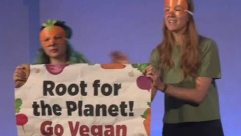 CARROT PROTEST NFU 