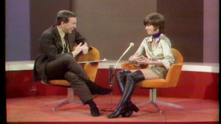 Jane Fonda being interviewed by David Frost