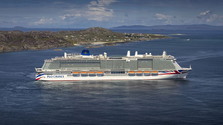 Passengers 'dropping like flies' after suspected norovirus outbreak on P&O cruise ship