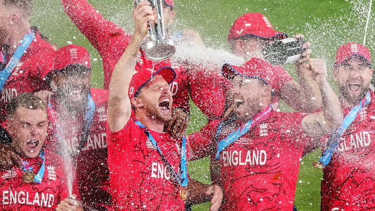 England captain Jos Buttler lift the trophy after winning the T20 World Cup Final match at the Melbourne Cricket Ground, Melbourne. Picture date: Sunday November 13, 2022.

