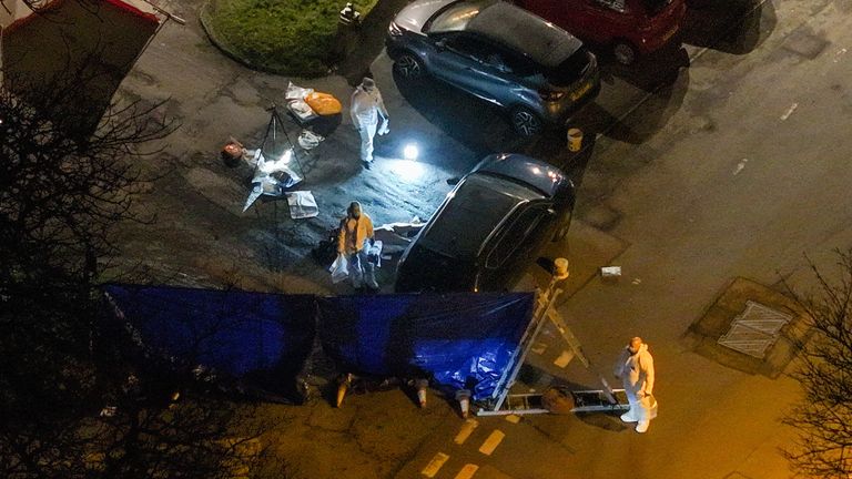 Scene of fatal Shooting at Three Horseshoes pub in Knockholt, Kent, on Friday evening (February 14, 2025). Pics show pub, scene of shooting in car park, forensic teams, officers at cordon
Source: UKNIP. Pics bought in, no credit 
https://uknip.photoshelter.com/gallery/kent-mum-Shot/G0000vhRIXA_Fp6I
