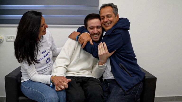 Omer Shem Tov at the moving meeting with his parents, Malki and Sheli. Pic: IDF