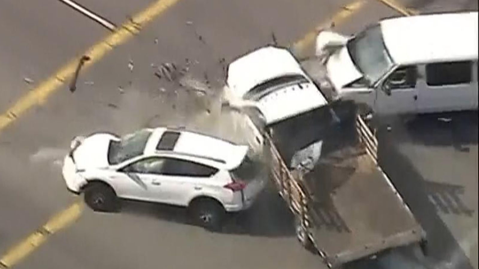 California: High-speed police chase of stolen truck ends with multiple ...